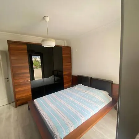 Moderne In * Κουσάντασι